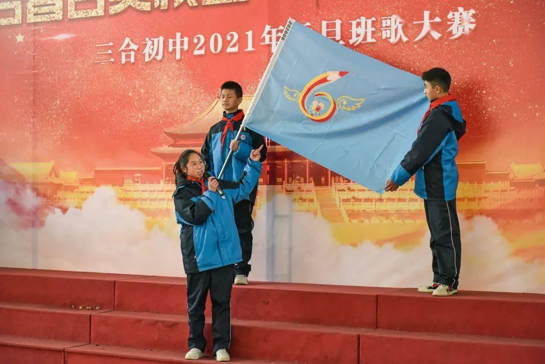又一明星哭穷，没钱请粉丝吃饭，还有说月薪2万没法活的